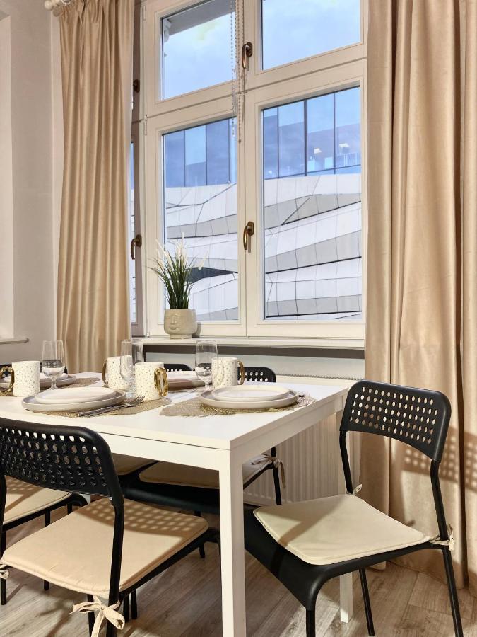 Crystal Sw. Marcin Poznan Apartment Luaran gambar